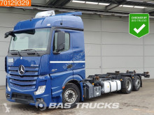 Camión BDF Mercedes Actros 2542
