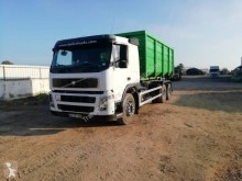 Camion polybenne Volvo FM12 420