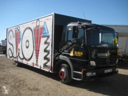 Kamion Mercedes Atego 1318 posuvné závěsy použitý