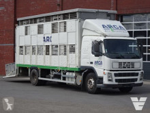 Camion Volvo FM 300 bétaillère bovins occasion