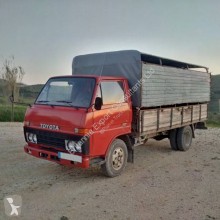 Kamyon sığır taşıyıcı ikinci el araç Toyota Dyna BU30