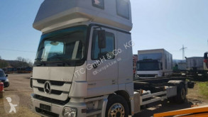 Kamyon şasi ikinci el araç Mercedes 1831 1832 BDF Top Zustand Klima Stande.