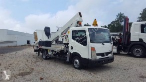 Camion Nissan Cabstar nacelle articulée occasion