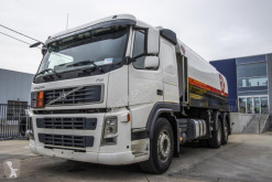 Camión cisterna hidrocarburos Volvo FM