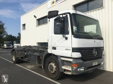 Camion polybenne Mercedes Actros 2031