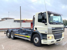 DAF 85 TRUCKS SCARRABILE BALES.Ant. e PNEU Post Gancho portacontenedor usado
