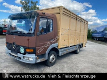 Камион за превоз на животни втора употреба Mercedes Atego 815