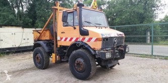 Camión Unimog U1600 chasis usado