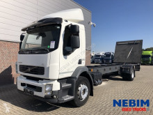Camión chasis Volvo FL 260