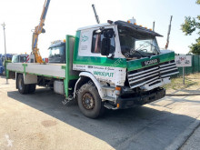 Camion plateau Scania P