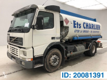 Camion Volvo FM12 citerne produits chimiques occasion