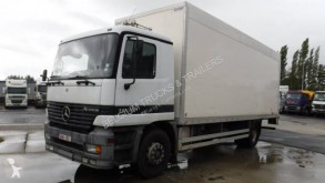 Ciężarówka furgon furgon drewniane ściany używana Mercedes Actros 1835