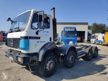 Camión Mercedes 3233 B Fahrgestell / Chassis-cab / Cabine-chassis chasis usado