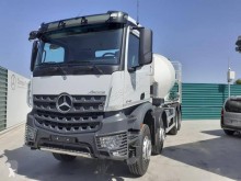 Camion calcestruzzo usato Mercedes Arocs 3240 B