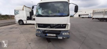 Camión tautliner (lonas correderas) DAF LF 45.220