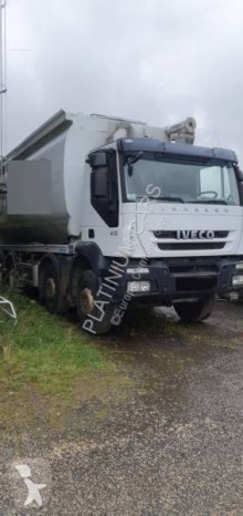 Camion citerne occasion Iveco Trakker AD 410 T 35