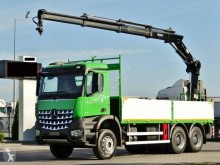 Camion plateau Mercedes