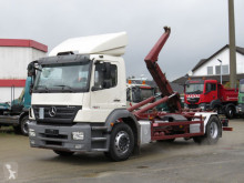 Camión Mercedes Axor Meiller Gancho portacontenedor usado