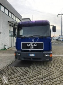 Камион шпригли MAN F2000 14.264