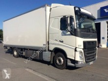Camion Volvo FH 460 furgon second-hand