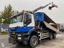 Camión Iveco Trakker volquete volquete bilateral usado