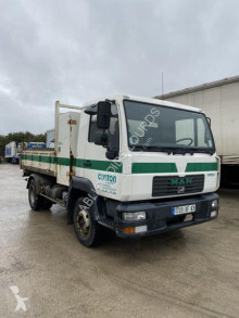 Camion benne MAN LE 180 C