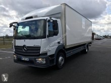 Camión Mercedes Atego 1318 N furgón usado