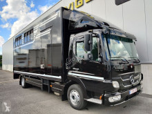 Camion van à chevaux Mercedes Atego 1018