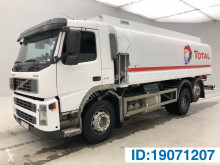 Camião Volvo FM12 cisterna productos químicos usado