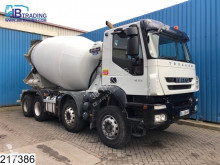 Camion betoniera cu rotor/ Malaxor Iveco Trakker 410