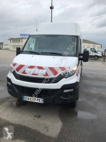 Kamión Iveco Daily 35C18V15 dodávka ojazdený