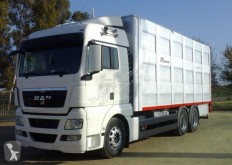 Camion bétaillère MAN
