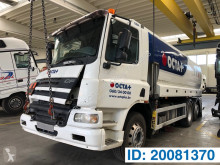 Camion DAF CF75 citerne produits chimiques accidenté