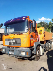 Camion benne MAN 26.410