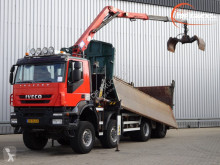 Camion plateau Iveco Trakker