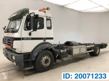 Camión chasis Mercedes 1838L