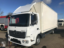 Camión Mercedes Atego 818 Koffer 7.15m 3 Sitzer Euro 6 Junge furgón usado
