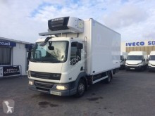 Camião DAF LF 45.220 frigorífico usado