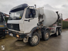 Camion béton toupie / Malaxeur Mercedes 3229