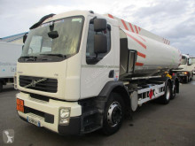 Camion citerne hydrocarbures Volvo FE 320