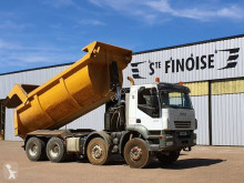 Camion benne Enrochement Iveco Trakker 410