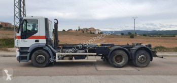 Gancho portacontenedor Iveco Stralis 360