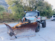Камион самосвал Unimog U406