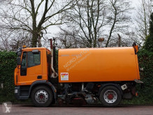 Maquinaria vial camión barredora Iveco Eurocargo