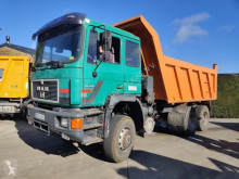 Camion benne MAN 26.422