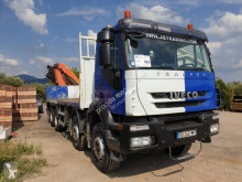 Camion cassone Iveco Trakker 340 T 45