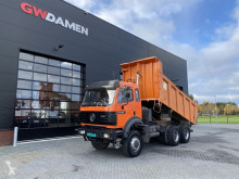 Camion benne Mercedes AK