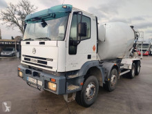 Camion Iveco Trakker betoniera cu rotor/ Malaxor second-hand