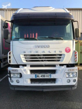Camion fourgon déménagement Iveco Stralis AT 190 S 31 P