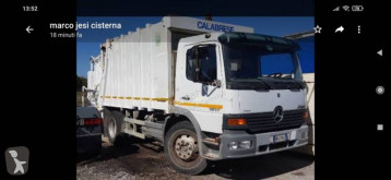 Maquinaria vial camión volquete para residuos domésticos Mercedes Atego 1517